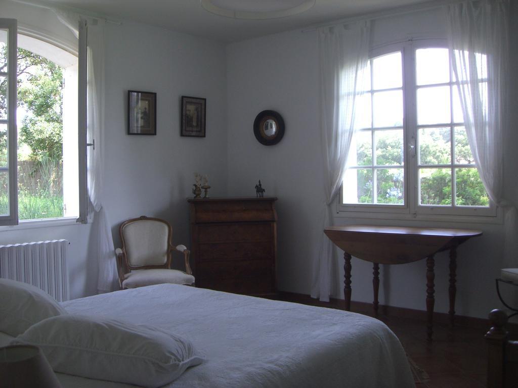 Le Mas De Notre-Dame Bed & Breakfast La Londe-les-Maures Room photo